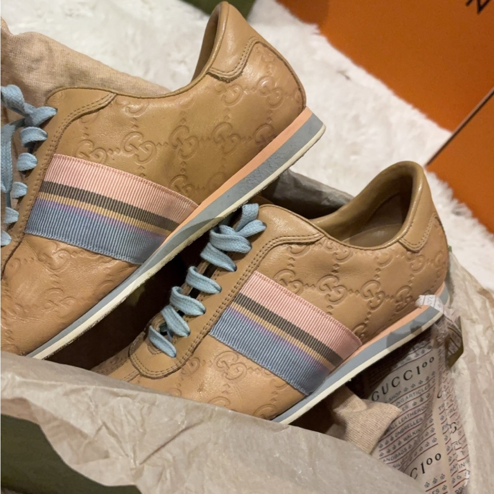 Gucci shoes sneaker beige color autentic